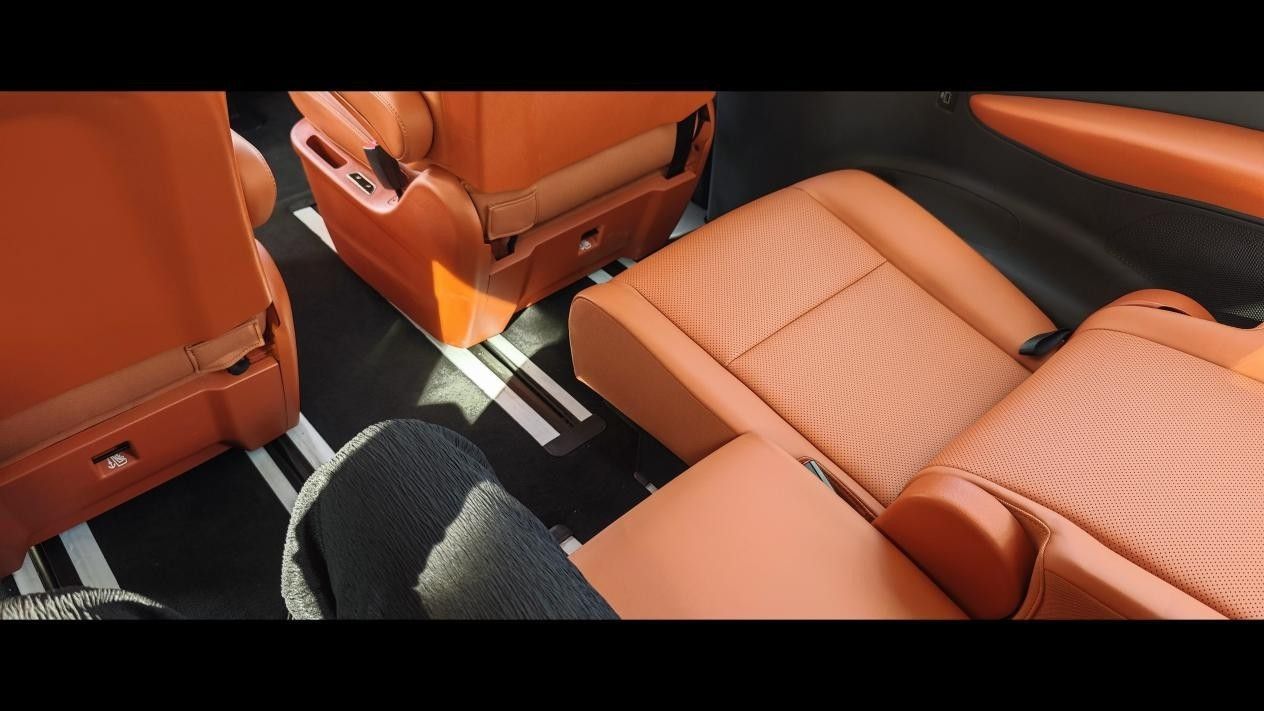 能躺平 空间大到想怎么用就这么用不朽情缘游戏入口锐胜M8第三排都(图11)