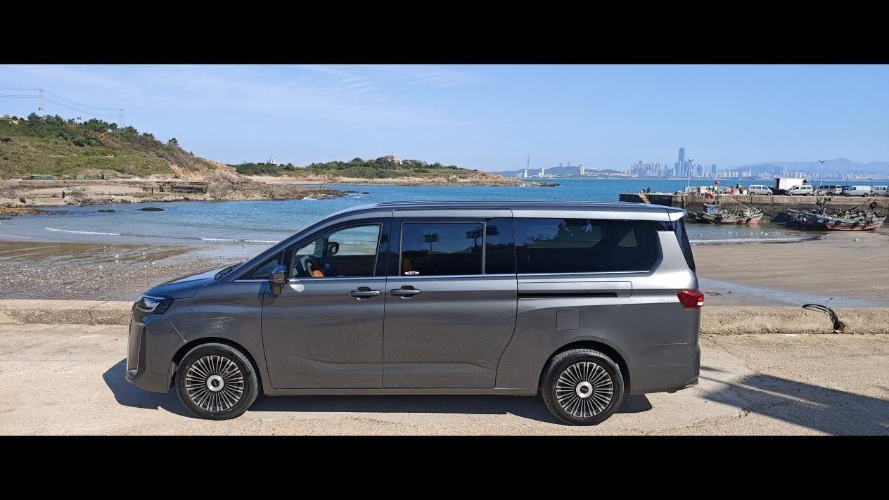 能躺平 空间大到想怎么用就这么用不朽情缘游戏入口锐胜M8第三排都(图22) 能躺平 空间大到想怎么用就这么用不朽情缘游戏入口锐胜M8第三排都(图22)